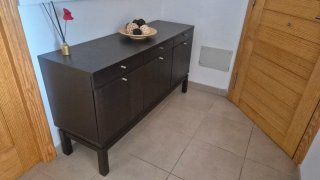 Mueble recibidor madera oscuro