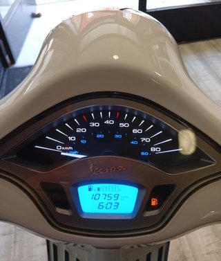 VESPA PRIMAVERA 50