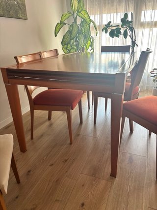 Mesa de comedor con 6 sillas, color cerezo