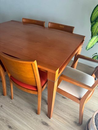 Mesa de comedor con 6 sillas, color cerezo