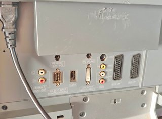 televisore TV LG 32 pollici hd scart HDMI monitor