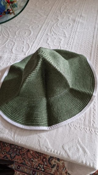 Cappello donna estivo verde