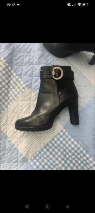 Botines Geox Piel Negros Tacon