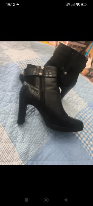 Botines Geox Piel Negros Tacon