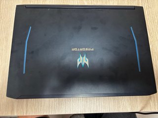 Portátil Acer Predator Helios 300 i7 9750h + 2060