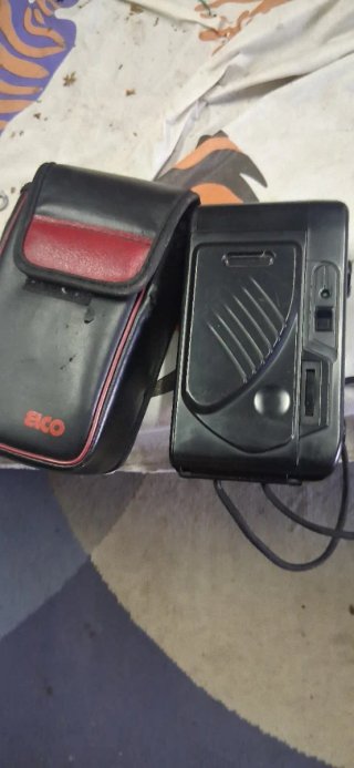 Lotto di 2 fotocamere Ambico e Ansco e digit