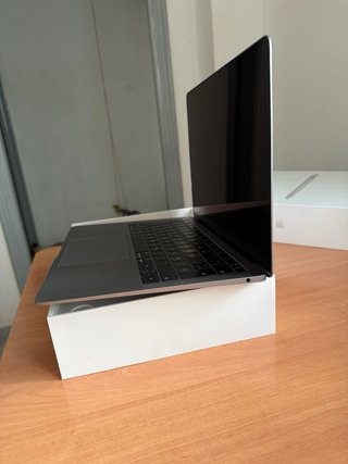 MacBook Air 13 2019 Retina SSD
