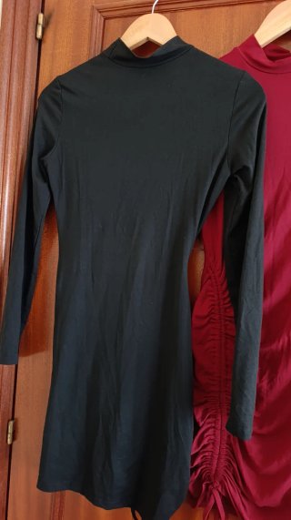 2 vestidos ajustados cortos