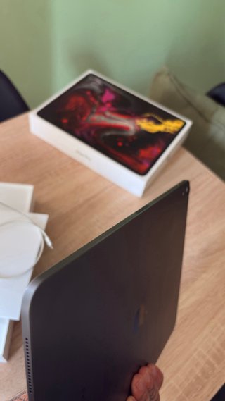 iPad Pro 12.9 3ª Gen 64GB + apple pencil 2a gen.