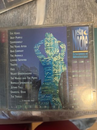 CD Carácter Latino Compilado