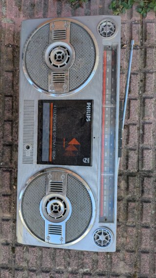 Radio Cassette Estéreo Antigua