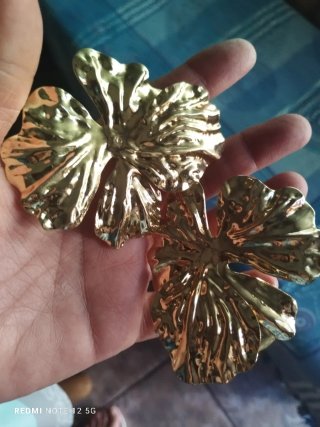 Pendientes flor dorados estilo Zara