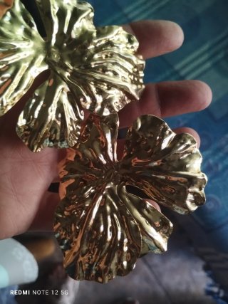 Pendientes flor dorados estilo Zara