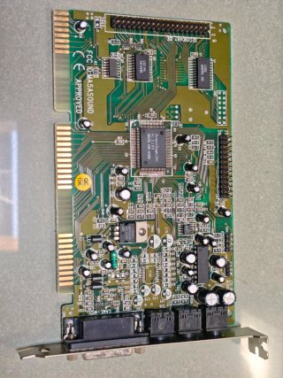 PC P1 133 MHz 64MB EDO