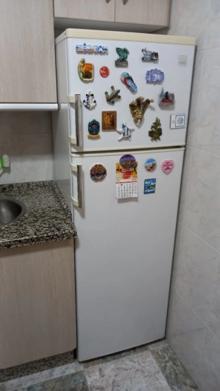 Frigorífico blanco,marca Daewoo