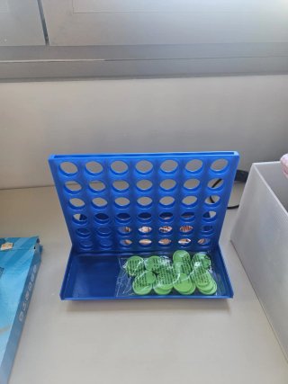 Enfila Juego 4 en raya de viaje, Nuevo Precintado