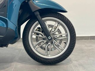 Piaggio Beverly 400