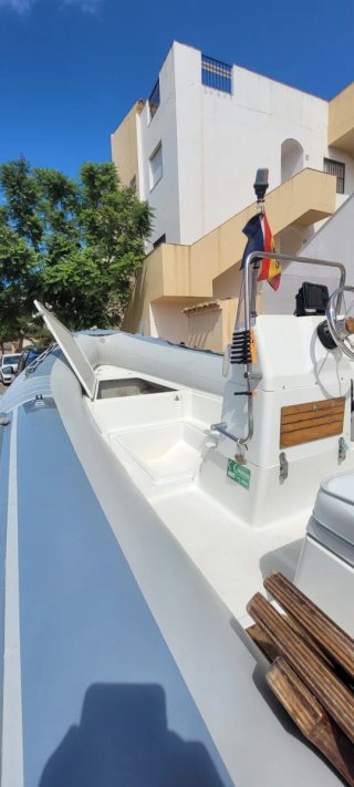 Embarcación LOMAC 5,20 con motor Mercury 75 CV