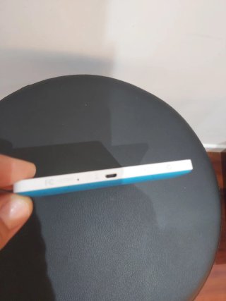 Kobo Glo e-reader blu