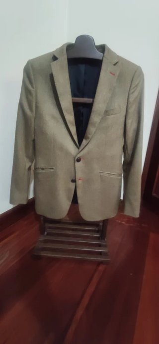 Americana Beige de lana marca "El Ganso"