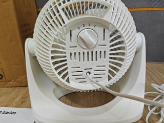 Amazon Basics Ventilador de escritorio portátil,
