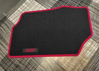 + Peugeot 207 Alfombrillas a medida
