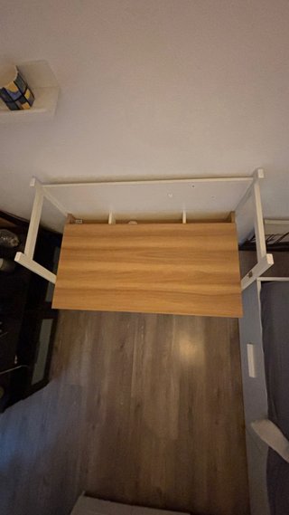 Escritorio SKLUM blanco y madera