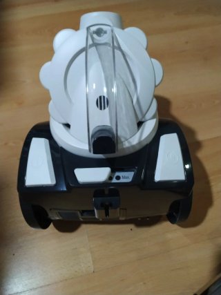 Aspirador Kuken 800W sin bolsa