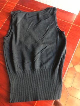 Camiseta sin mangas PENG.QI negra Talla S