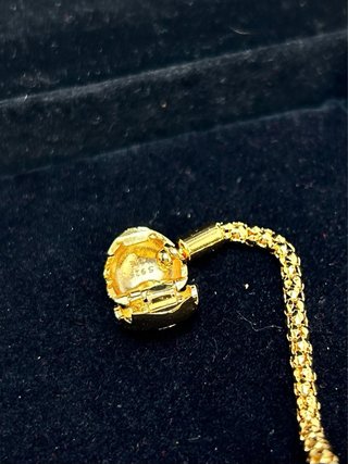 Pulsera Pandora Corazón dorado clap studded  19 cm