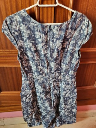 Lote de 4 vestidos Kiabi