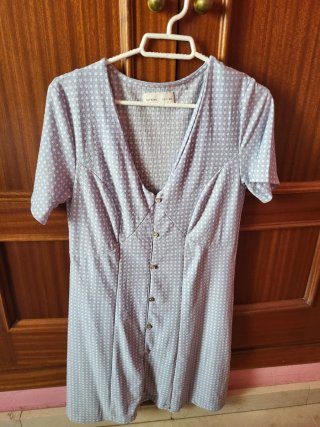 Lote de 4 vestidos Kiabi