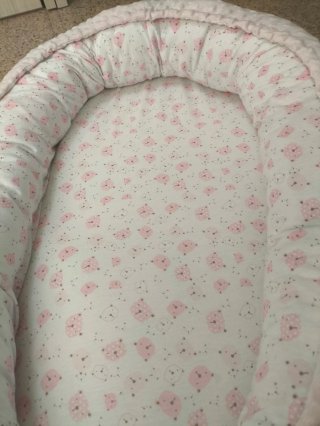 Nido bebé y almohada maternidad