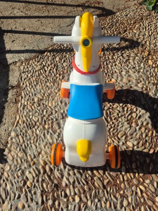 Caballo de juguete infantil