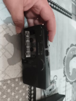 Grabadora Sanyo Negra