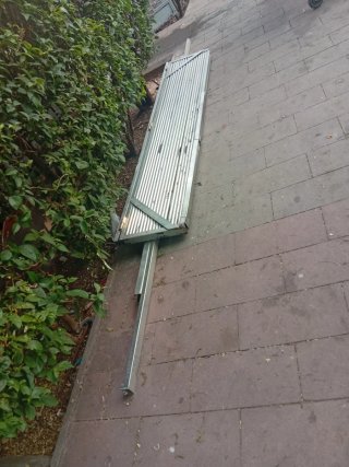 Persiana de hierro plegable