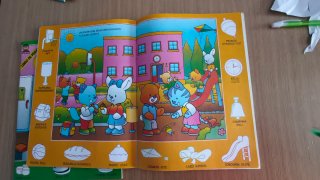 5 Libros de pegatinas español-inglés