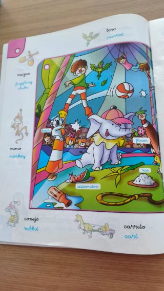 5 Libros de pegatinas español-inglés
