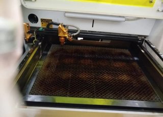 Grabador y Cortador Láser CO2 MG-345