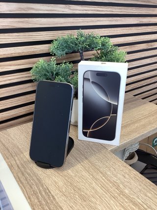 iPhone 16 Pro IMPOLUTO