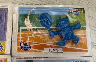 4 Figuras Deportivas Petit Suisse Danone Precintad