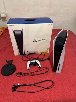 PlayStation 5 (PS5) con lector + soporte