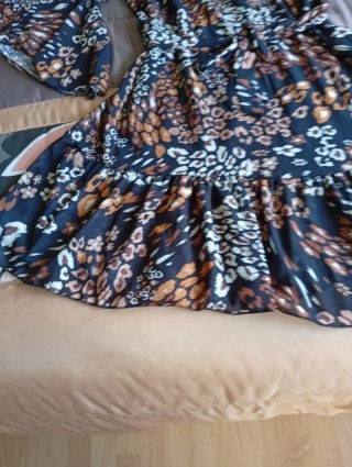 Vestido estampado manga acampanada