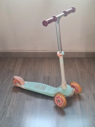 Patinete 3 ruedas infantil con luz