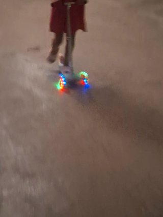 Patinete 3 ruedas infantil con luz