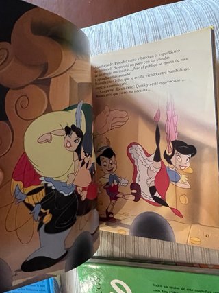 4 Libros clásicos Disney (Pinocho, Dumbo, Bambi..)