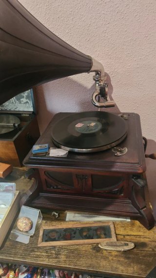 Gramófono La Voz de su Amo 1905