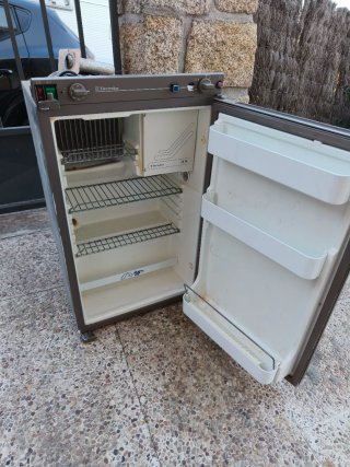 Frigorífico Autocaravana Electrolux