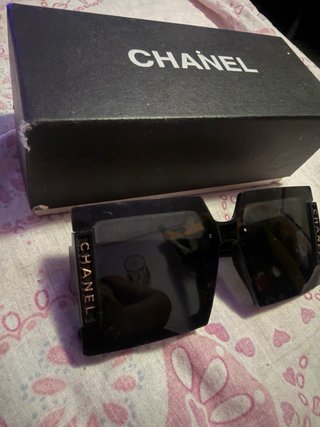 Gafas de Sol Chanel Cuadradas Negras