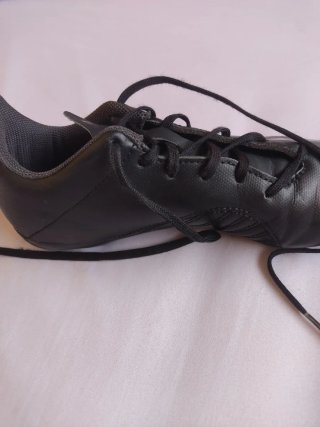 Botas de fútbol Adidas Talla 36.5